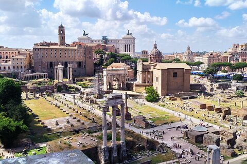 Colosseum, Roman Forum and Palatine Hill with Isuf