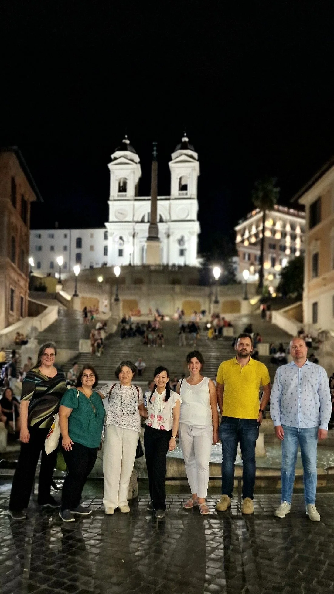 Walk the magic of Rome at night